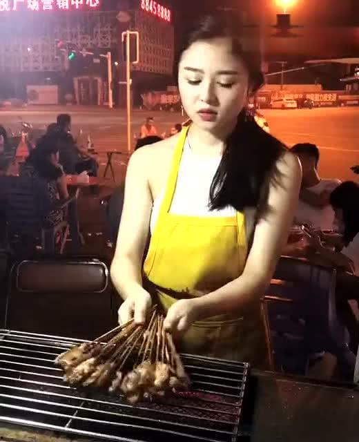 爆料烧烤西施视频大全,一场视觉盛宴的惊艳呈现 第3张 爆料烧烤西施视频大全,一场视觉盛宴的惊艳呈现 第3张